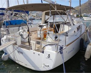 Beneteau Oceanis 38