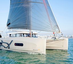 Catamaran Excess 11 · 2025