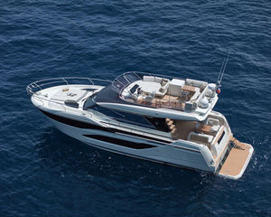 Italia Yachts 12.98