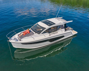 Sealine C335