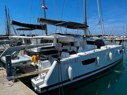 Katamaran Fountaine Pajot Astrea 42 · 2024 · Jami (0)