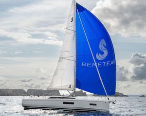 Beneteau Oceanis 37