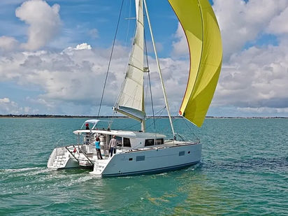 Catamarano Lagoon 400 S2 · 2014 (0)