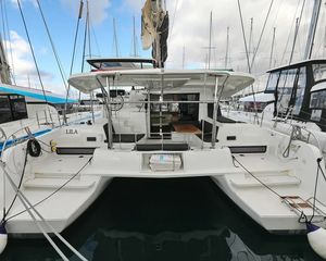Lagoon 42