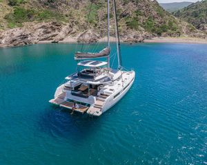 Lagoon 51