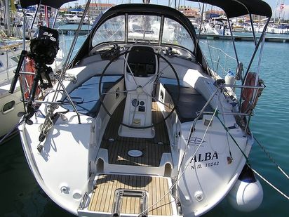 Żaglówka Bavaria Cruiser 35 · 2009 · Alba (0)