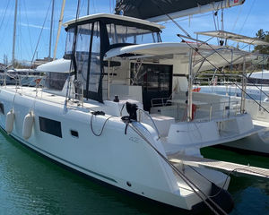 Lagoon 42