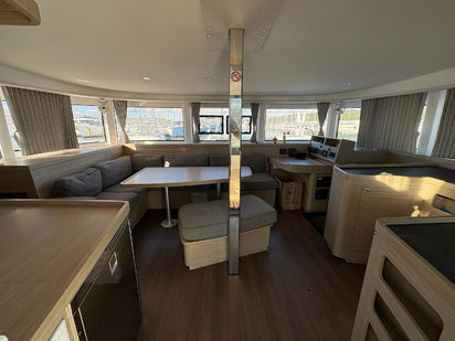 Catamaran Lagoon 42 · 2024 · FREE SPIRIT (1)