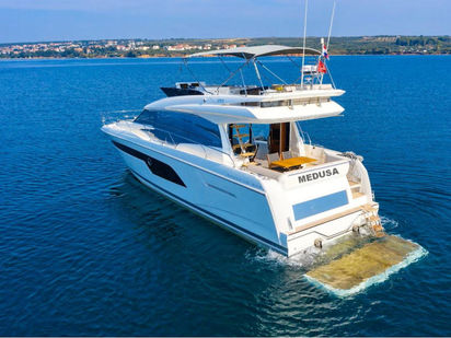 Motorboot Prestige 520 Fly · 2020 · Medusa (0)