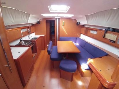 Sailboat Beneteau Oceanis 43 · 2008 · BELUGA REBUILT 218 (1)