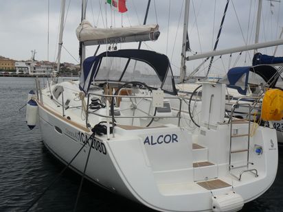 Sailboat Beneteau Oceanis 43 · 2011 (0)