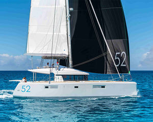 Lagoon 52