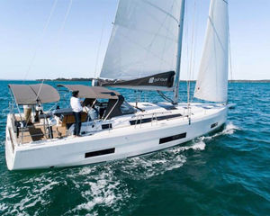 Dufour 470