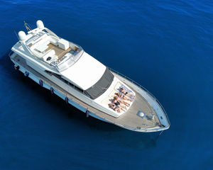 Sanlorenzo 72 Flybridge