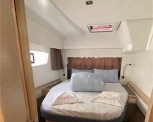 Fountaine Pajot Astrea 42