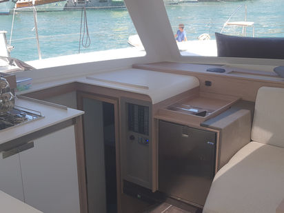 Catamaran Fountaine Pajot Isla 40 · 2021 · Arven (1)