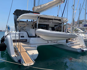 Lagoon 42