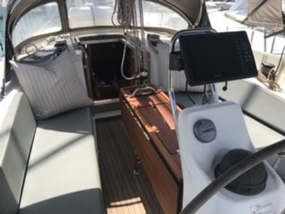 Velero Bavaria Cruiser 33 · 2016 · BRIZO (1)