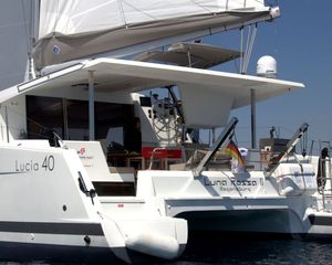 Fountaine Pajot Lucia 40