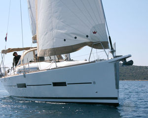 Dufour 382 GL