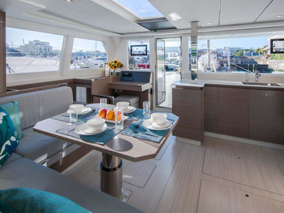 Catamaran Leopard 42 · 2022 · 4659334470000102903 (1)