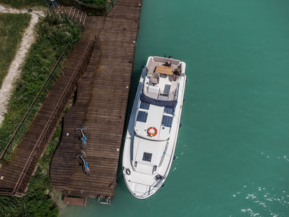 Houseboat Baltyacht 37 Grand · 2025 · 18 (1)