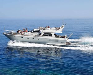 Ferretti 52
