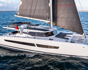 Fountaine Pajot Aura 51