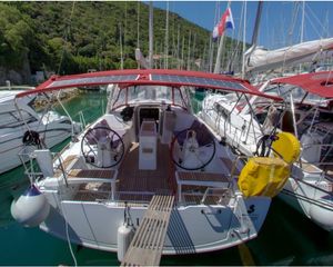 Beneteau Oceanis 38.1