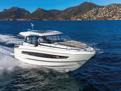 Bateau à moteur Jeanneau NC 37 · 2022 · Jeanneau (0)