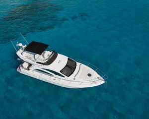 Azimut 42 Fly