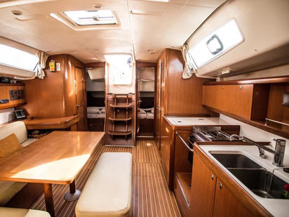 Sailboat Beneteau Oceanis 43 · 2010 · Starcat (1)