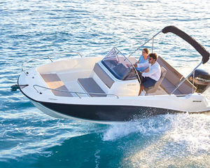 Quicksilver Activ 605 Open