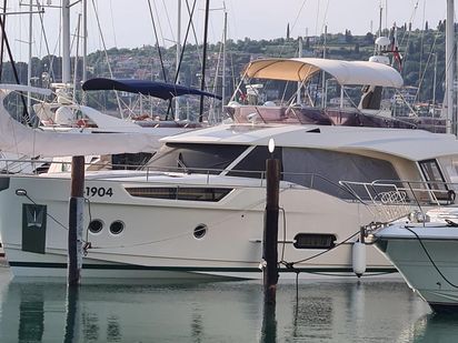 Bateau à moteur Greenline 48 Fly · 2017 (0)
