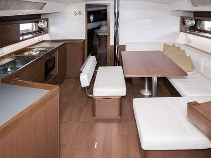 Sailboat Oceanis 45 · 2014 · Rumba (1)