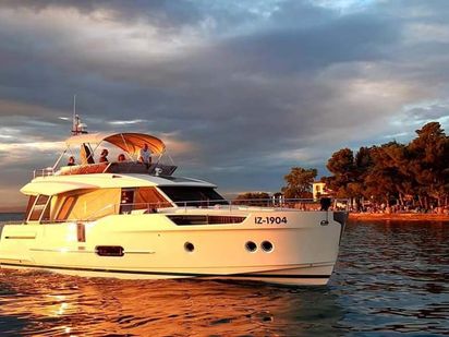 Motorboat Greenline 48 Fly · 2017 (0)