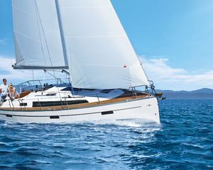 Bavaria Cruiser 37