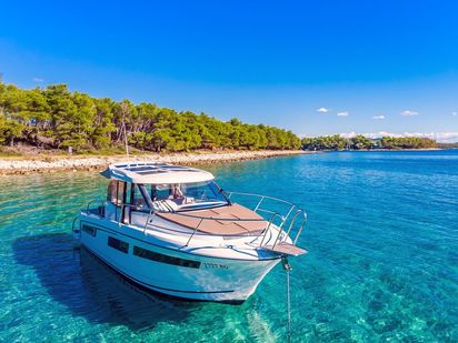 Motorboat Jeanneau Merry Fisher 855 · 2015 (0)