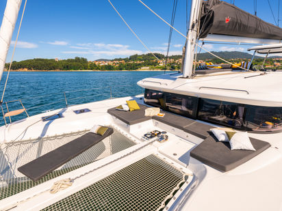 Catamaran Lagoon 43 · 2025 · Aurora Blue - Premium line (1)