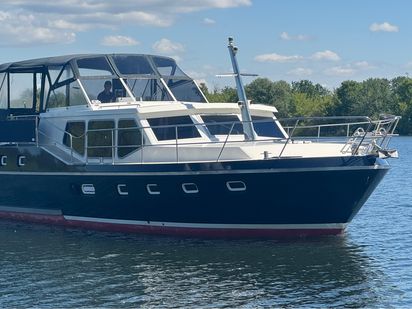 Houseboat Renal 45 · 2000 (0)