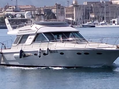 Motorboat Absolute 52 Fly · 1990 (0)