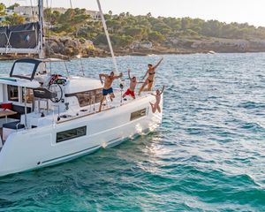 Lagoon 400