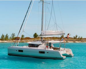 Lagoon 42