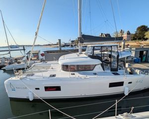 Lagoon 42