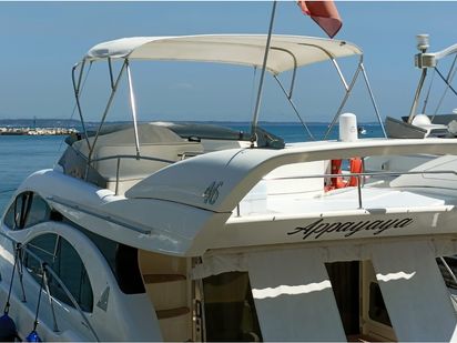 Barco a motor Azimut 46 · 2001 (0)
