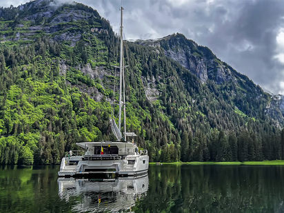 Katamaran Fountaine Pajot Astrea 42 · 2019 · SHANGRI-LA (1)