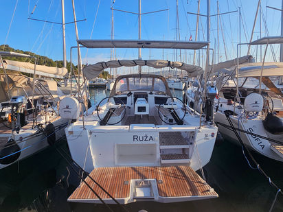 Barca a vela Dufour 390 Grand Large · 2020 · Ruža (0)