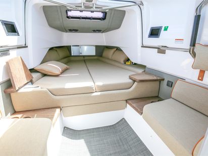 Motorboat Axopar 37 XC · 2022 · DIONNE (1)