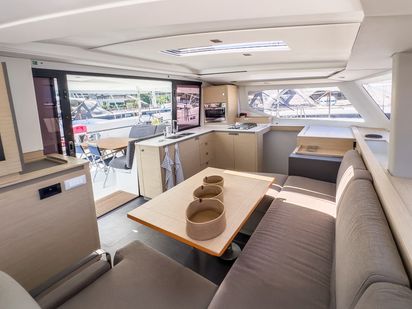 Catamarano Fountaine Pajot Isla 40 · 2025 · PORTOFINO (1)