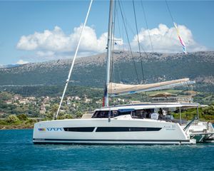 Fountaine Pajot Aura 51